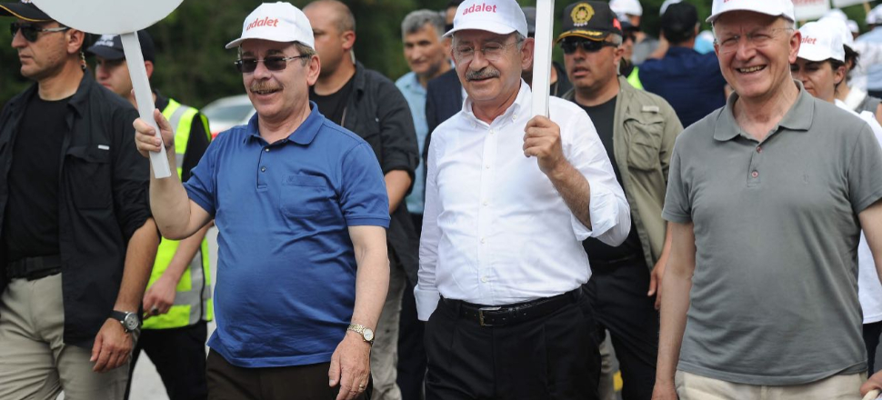 Abdullah Gül olmadı, Abdüllatif Şener verelim!