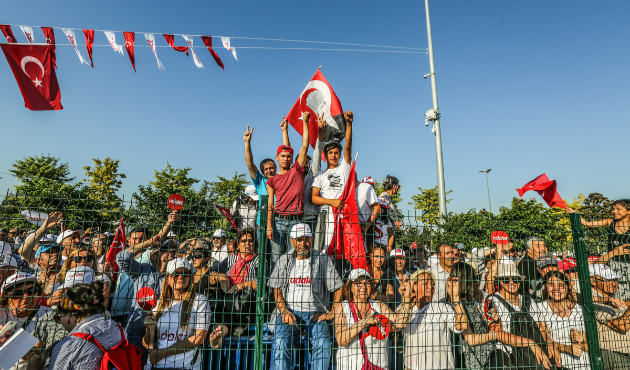 Yakında kendilerini jiletleyecekler!