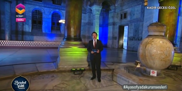 80 yıl sonra bir ilk... Ayasofya'da, Kadir Gecesi'nde Kur'an ve ezan sesleri...