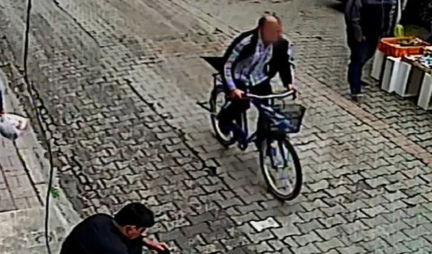Çaldığı bisikleti çaldılar, böyle isyan etti!
