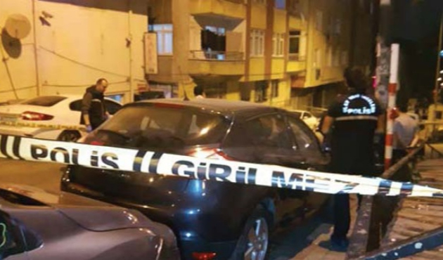 4 kişi geldi yaylım ateşine tutup kaçtı: 3 yaralı