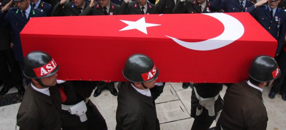 Üs bölgesine hain saldırı: 1 asker şehit!