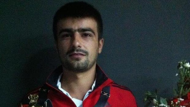 Yaralılara yardım ederken can verdi...Milli sporcu saldırıda hayatını kaybetti