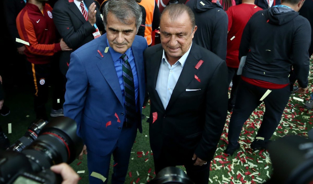 Galatasaray taraftarından şok tezahürat!