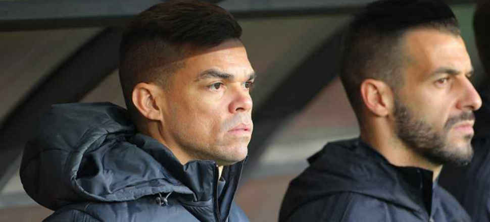 Beşiktaş'a 2 şok birden!