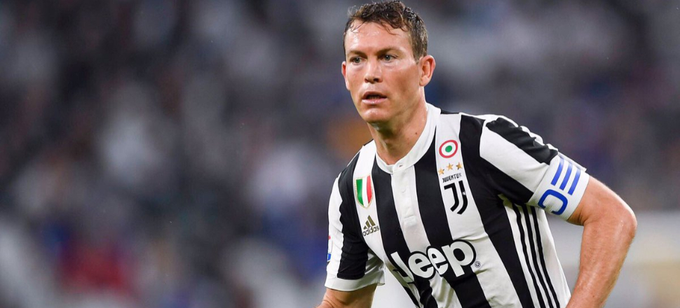 Stephan Lichtsteiner, Juventus'tan gidiyor...
