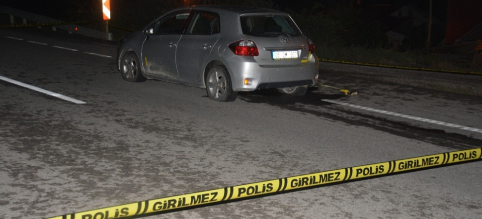 Dur ihtarına uymayan araca ateş açıldı: 1 ölü...