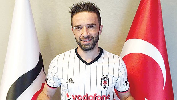 Gökhan'dan olay veda mesajı: Ne F.Bahçe ne de taraftarı...