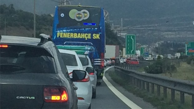 Fenerbahçe yolda kaldı!