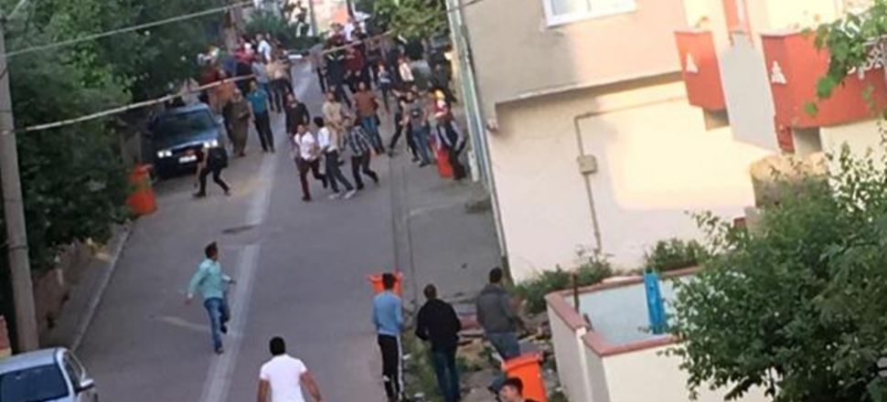 Taciz ettiği kadının dükkanına geldi...