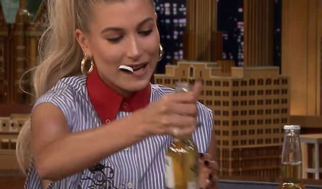 Hailey Baldwin canlı yayında yaptığıyla şoke etti!