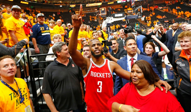Rockets ve Warriors kapıyı araladı!