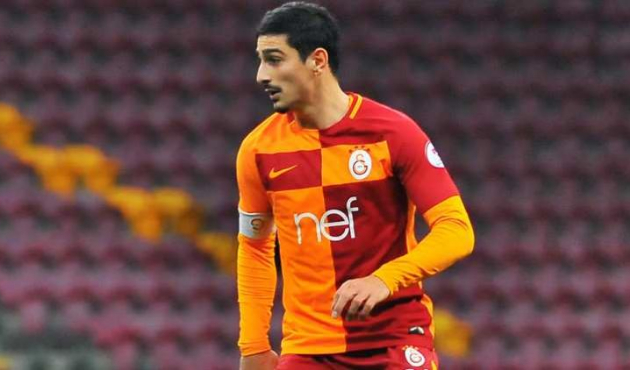 Galatasaray'ın stoperi İtalya yolcusu!