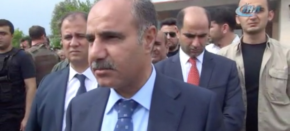 Pikniğe giden öğrencilerin üstüne yıldırım düştü!