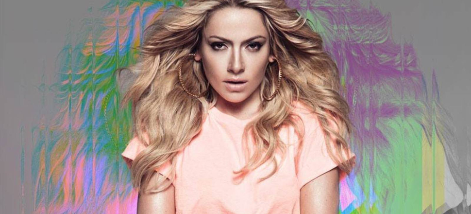 Hadise, sapık hayranının gözünün yaşına bakmadı!