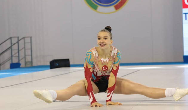 Ayşe Begüm Onbaşı’dan gümüş madalya!