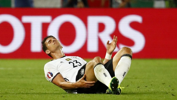 Almanya ve Beşiktaş'a şok haber! Mario Gomez sakatlandı