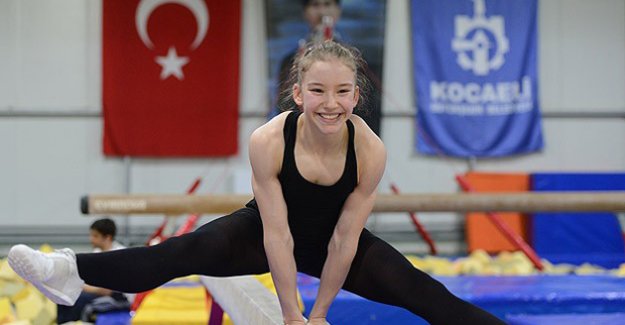 Dünya Şampiyonası'nda altın madalya... Ayşe Begüm gururumuz oldu!