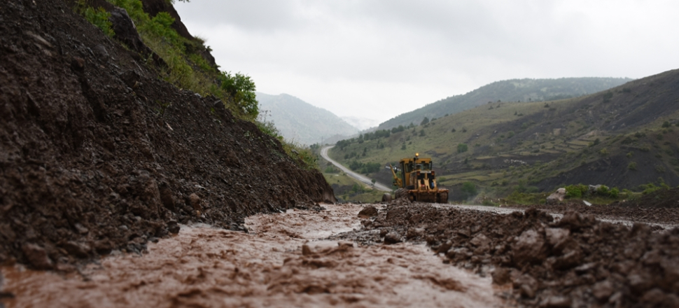 Şırnak- Hakkari karayolu trafiğe kapandı...