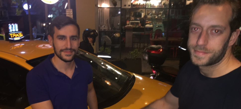 Saatlerce içi para dolu çantanın sahibini aradı!