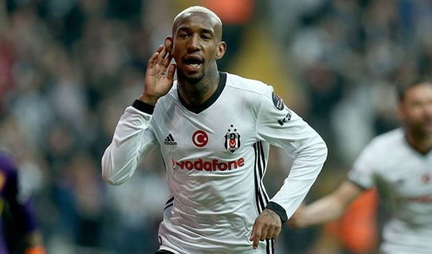 Beşiktaşlı Talisca hamamda üçlü çektirdi