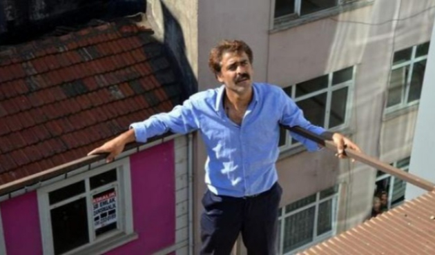 Kadir İnanır için ikinci kez ölümü göze aldı!