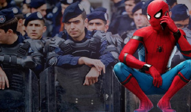Denizlili çakma 'Spiderman' fena patladı!