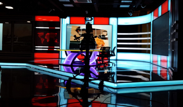 Yeni televizyon kanalında şaşırtan ayrılık!