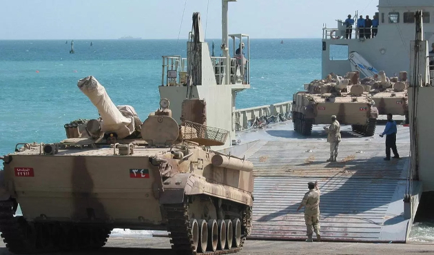 Yemen'de BAE askeri öldürüldü...