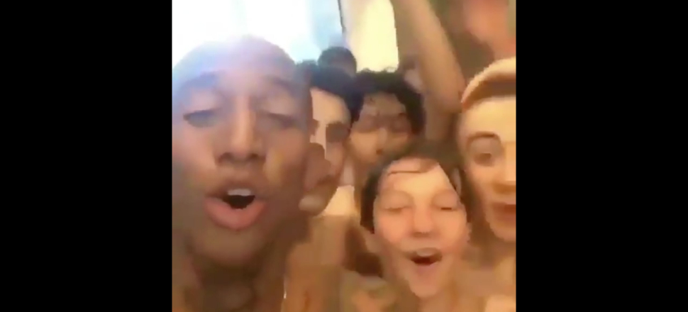 Talisca hamamda üçlü çektirdi...