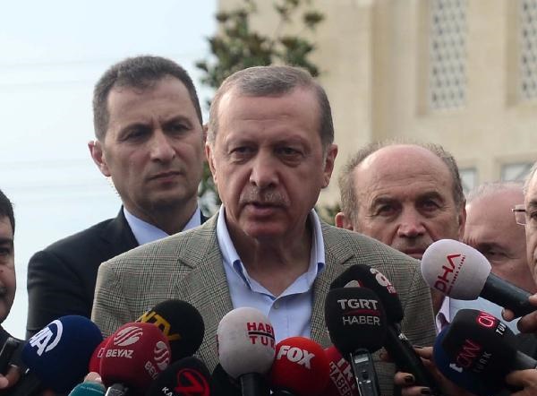 Erdoğan'dan Suriyelilere vatandaşlık açıklaması: İlkel yerlerde ev sahipliği doğru değil...