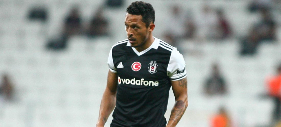 Adriano elde kaldı!