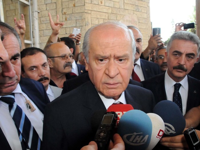 Bahçeli'den bayramlaşma tepkisi: ''FETÖ'nün oyunu!''