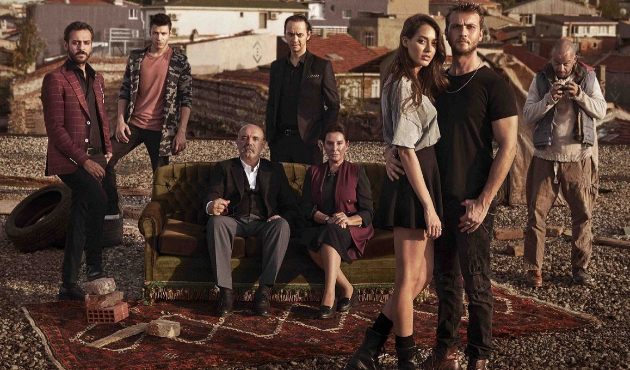 Kaprisleriyle Çukur ekibini bıktırdı!