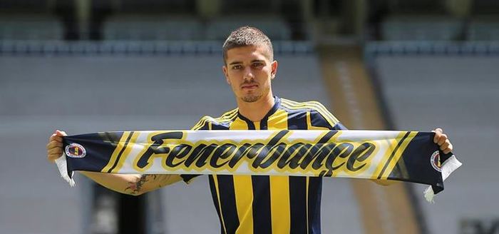 Fenerbahçe'de 13 yıl sonra bir ilk... Bakın hangi isim kadroya katıldı
