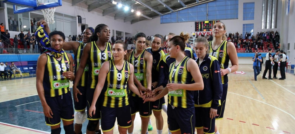 Kadınlar Basketbol Ligi'nde şampiyon Fenerbahçe!