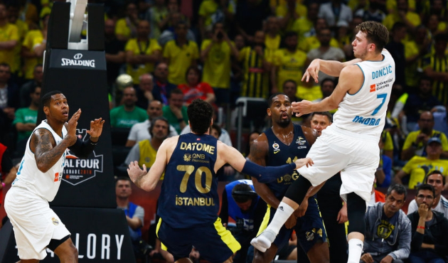 Fenerbahçe Doğuş finalde Real Madrid'e kaybetti!
