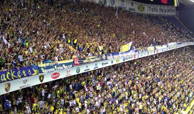 Kadıköy'de "İstifa" ve "Ali Koç" tezahüratları!