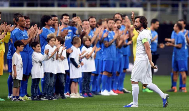 Pirlo jübile yaptı!