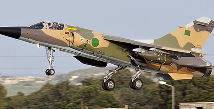 Savaş uçağı düştü... Pilot hayatını kaybetti