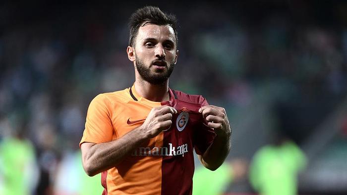 Aslan kafesten kaçtı... Emre Çolak İspanya'ya gitti