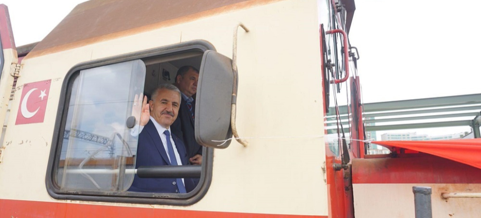 Halkalı Gebze Banliyö hattının açılış tarihi belli oldu