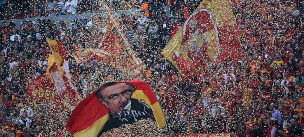 Galatasaray tribünde de şampiyon oldu!