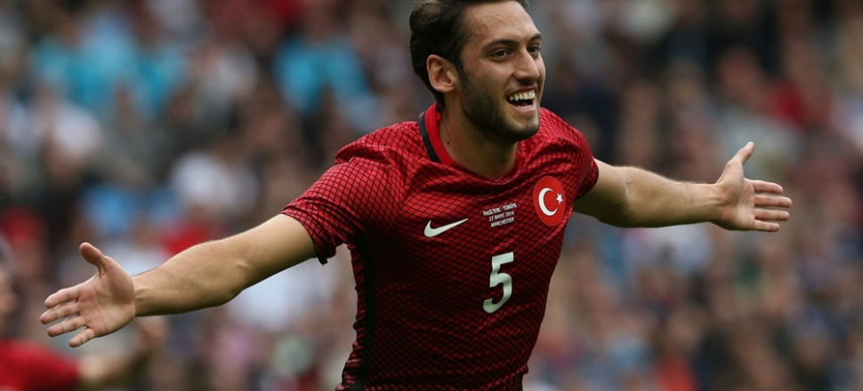 Milli Takım'da Hakan Çalhanoğlu şoku!