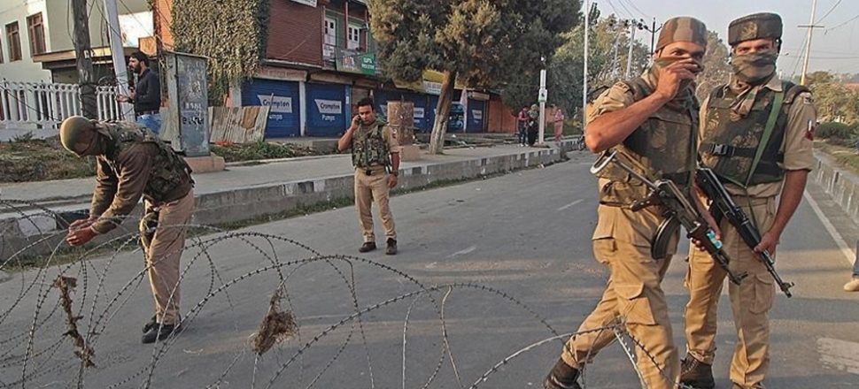 Pakistan ve Hindistan askerleri çatıştı: 7 ölü...
