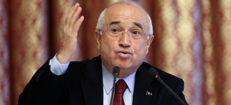 Cemil Çiçek: Benim Twitter hesabım yok!