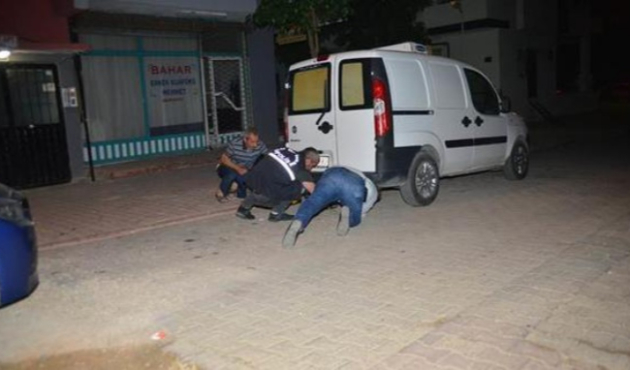 Motosikletle geldi, takip cihazı yerleştirdi ve...