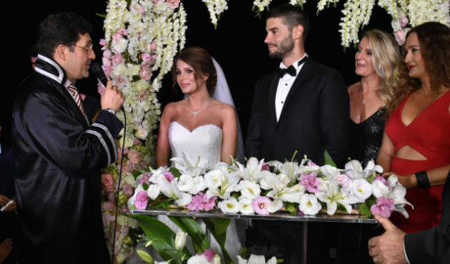 Berk Oktay ve Merve Şarapçıoğlu boşanıyor!