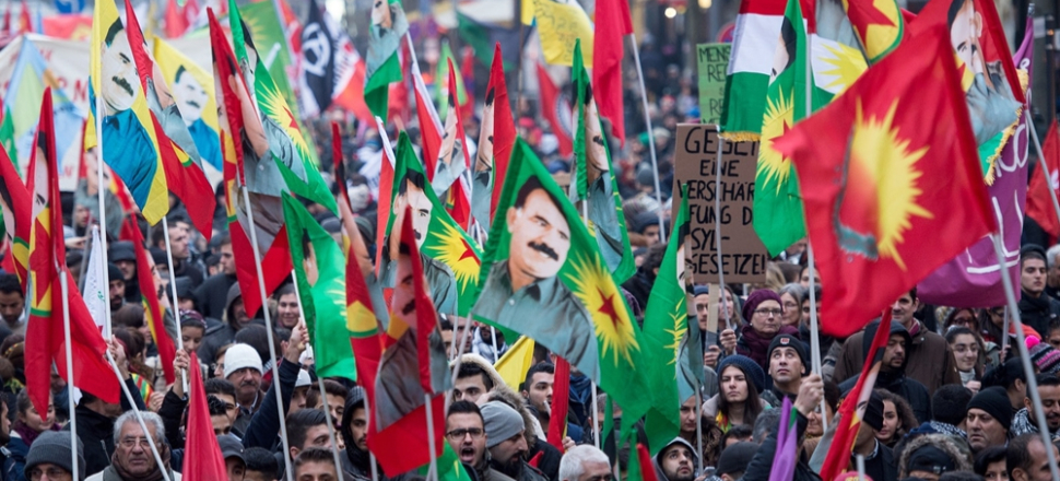 Miting yasağını HDP için deldiler...