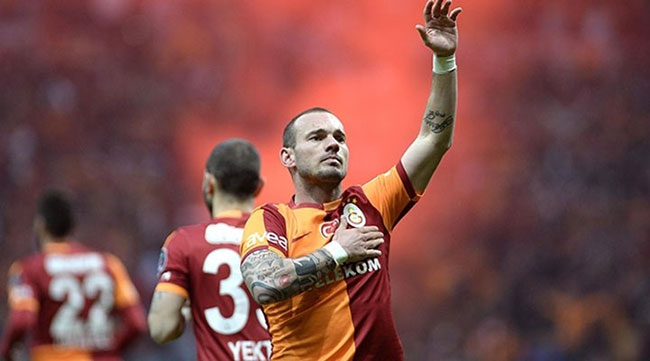Sneijder’den Galatasaray taraftarına teşekkür!